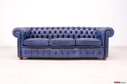 Divano Chesterfield blu vintage 3 posti in offerta