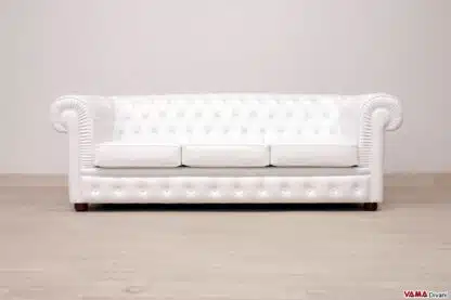 Divano Chesterfield in pelle bianco ottico freddo