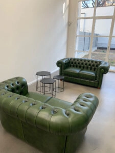 Divani Chesterfield pelle verde vintage recensione cliente Milano