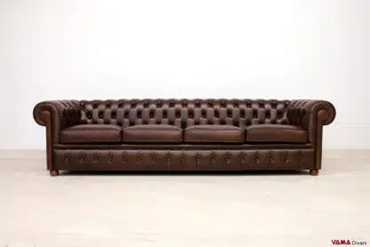Divano Chesterfield 4 posti marrone