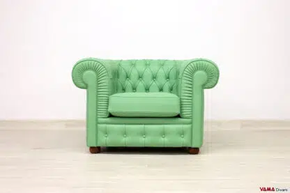 Poltrona Chesterfield verde chiaro in pelle spessorata