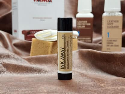 Soluzione Completa per la Cura dei Divani e Poltrone in Pelle: Kit Made in Italy