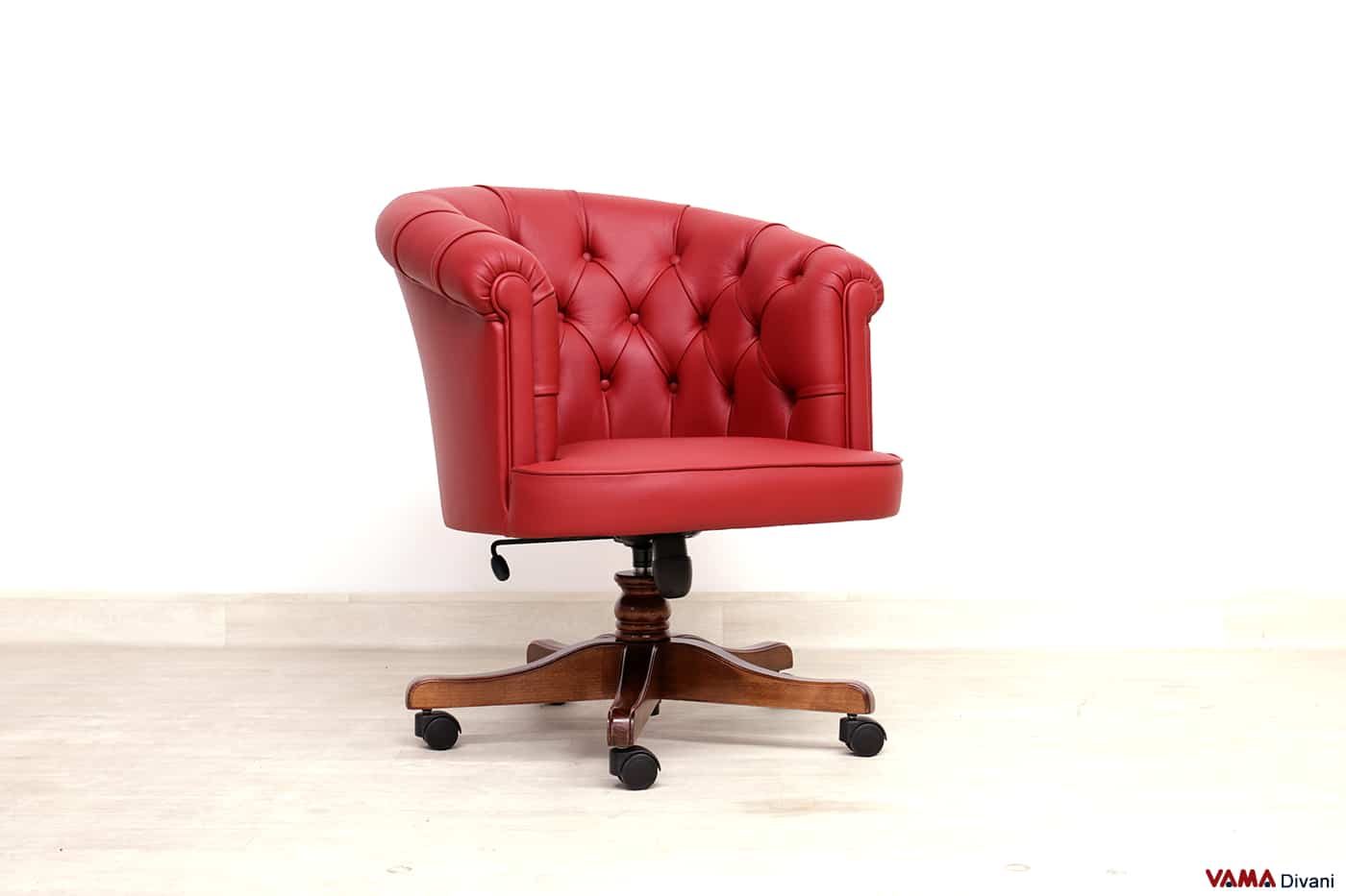 Poltrona girevole da ufficio classica con schienale basso