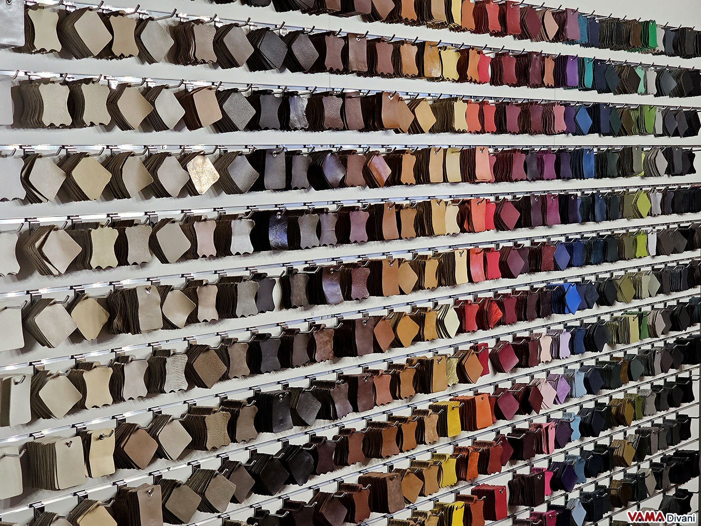 Colorazioni pelle disponibili per il divano Chesterfield Arlecchino