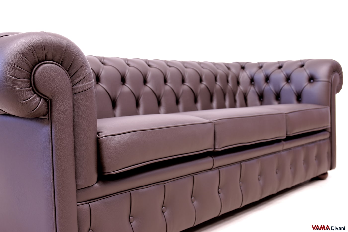 Seduta del divano Chesterfield 3 posti marrone in pelle spessorata