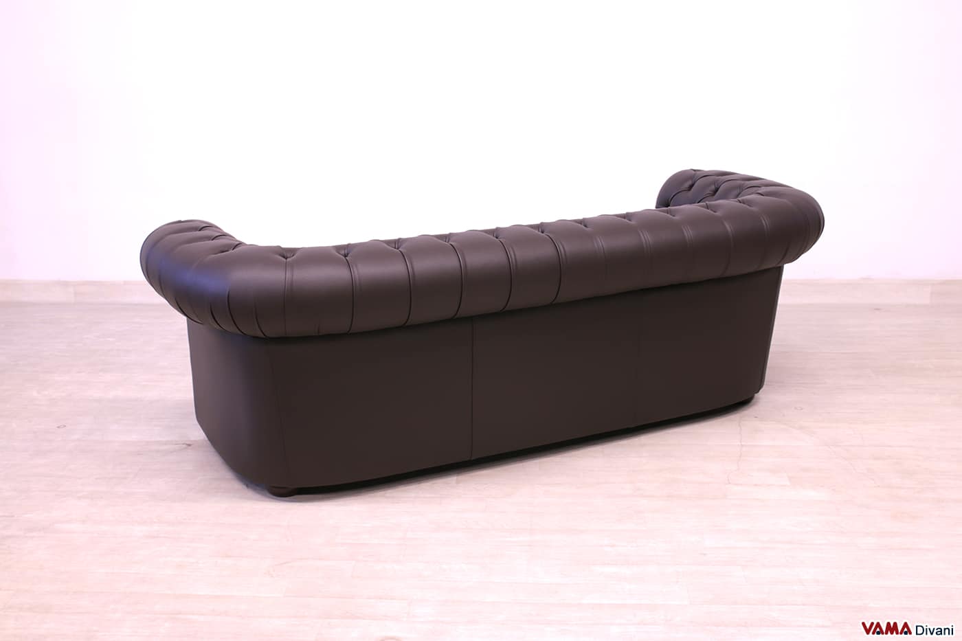 Dietro del divano Chesterfield 3 posti marrone cioccolato in pelle